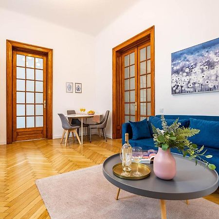 Appartamento 2Br Blue Cloud In The Centre Bucarest Esterno foto