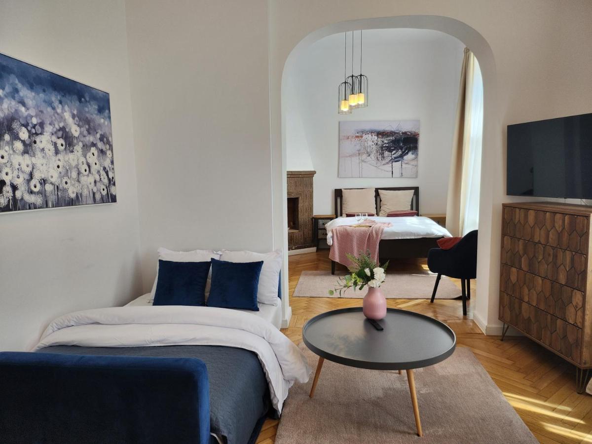 Appartamento 2Br Blue Cloud In The Centre Bucarest Esterno foto